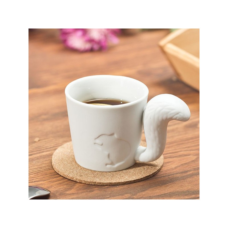 Tasse Ecureuil en porcelaine blanche